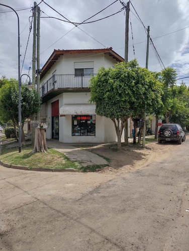 Imagen 2 de 30 de Edificio En Block - Departamentos + Local