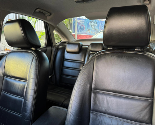 Ford Focus 2.0 GLX SEDAN 16V FLEX 4P MANUAL