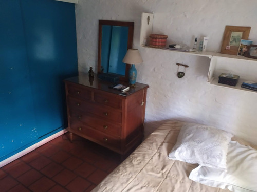 Imagen 13 de 21 de Casa En Venta C/ Cochera En Gonnet A 400mtrs De Cno, Gral. Belgrano