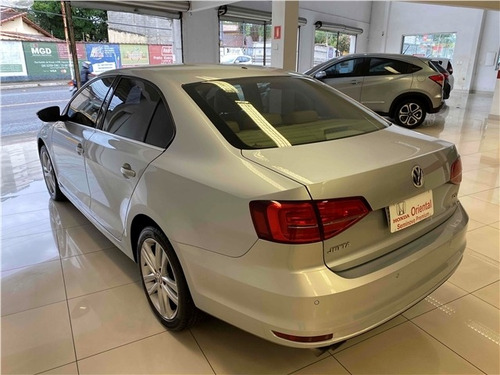Volkswagen Jetta 2.0 Tsi Highline 211cv Gasolina 4p Tiptroni
