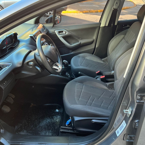 Imagen 12 de 25 de Peugeot 208 1.6 Allure Touchscreen