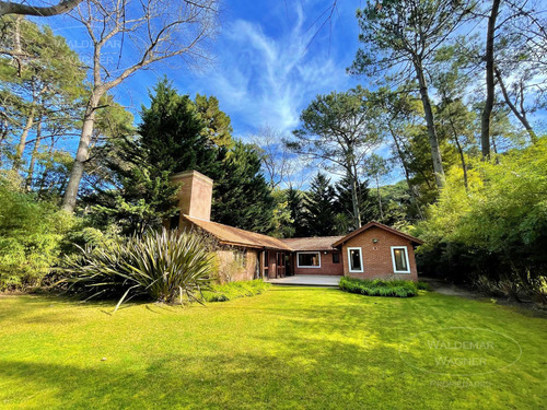 Casa Chalet C/ Enorme Jardín - 7 Personas - Carilo
