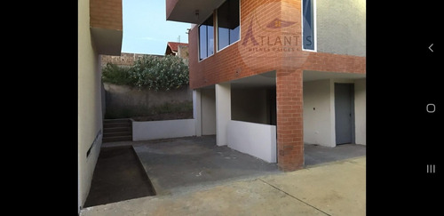 Imagen 4 de 8 de Town House En Obra Gris Villa Granada