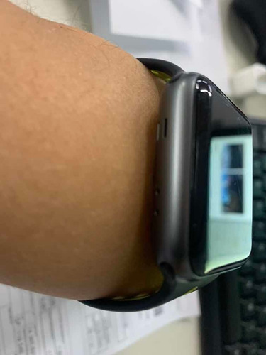 Apple Watch Série 2 Nike+ 42mm Space Gray C/ 3 Pulseiras