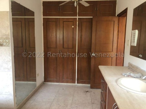 Imagen 25 de 28 de Gustavo Zavala Rentahouse 22-22180
