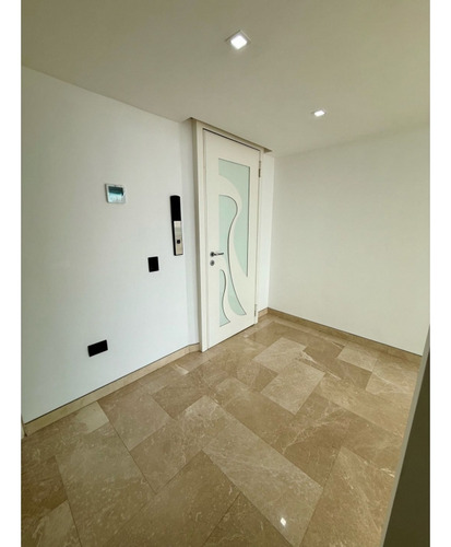 Se Alquila Ph 583m2 Mirador De Los Campitos 7746