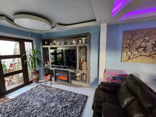 Casa En Venta En Col. Gabriel Tepepa Con Departamento Y Roof Garden