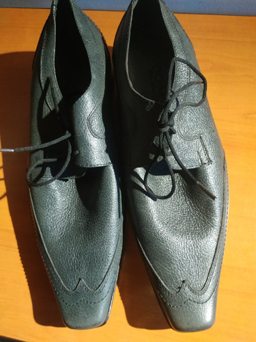 Zapatos Para Hombre En Cuero Legítimo Y Muy Elegantes.