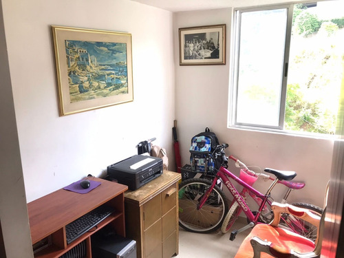 Imagen 8 de 10 de Se Vende Hermoso Apto En Calasanz Con Parqueadero