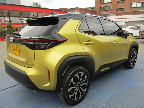 Toyota Yaris Cross Hybrid 1500cc At Aa