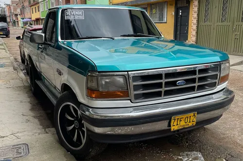 Ford F-150 5.0 Xlt 4x2