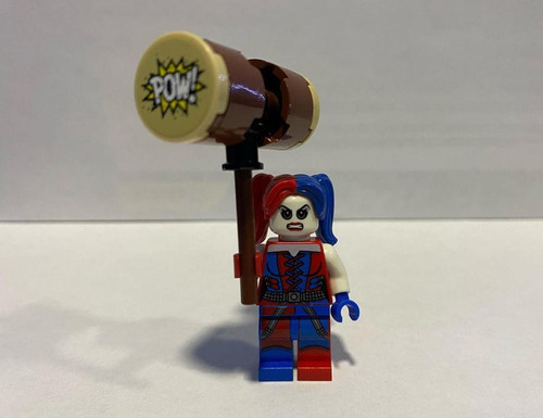 Lego Harley Quinn Minifigura Del Set 76053 Con Accesorio 