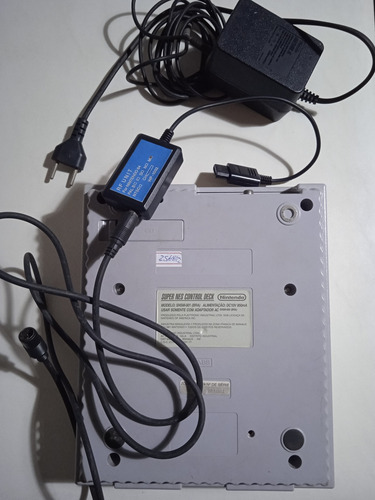 Imagem 4 de 8 de Super Nintendo Original, Único Dono, Acompanha 2 Cartuchos, 1 Joystick, Fonte E Cabo De Antena