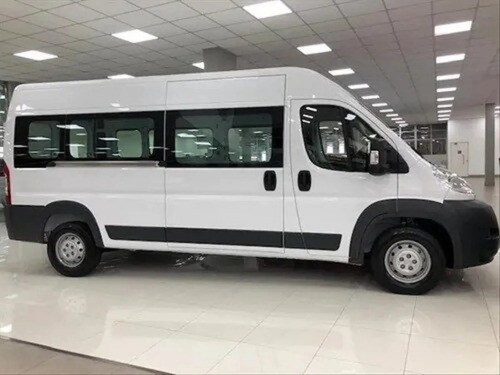 Imagen 4 de 24 de Fiat Ducato Maxicargo Vidriada R