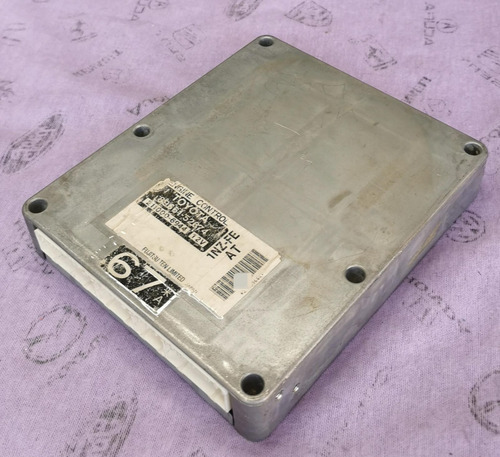 Computadora De Motor Toyota Echo 2001-2000 1.5l 89661-52674 (Usado)