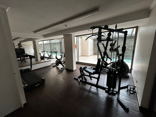 Departamento En Venta De 3 Habitaciones 2 Baños Metro Hosp..