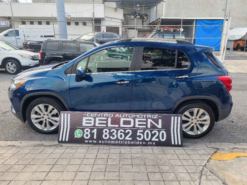 Imagen 2 de 11 de Chevrolet Trax 2019 5p Premier L4/1.8 Aut