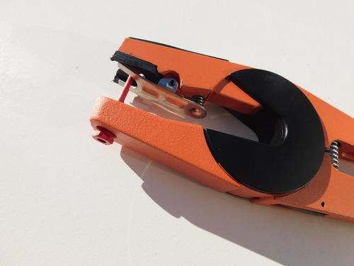 Pinza Para Caravanas + 50 Caravanas Durflex Chicas Numeradas