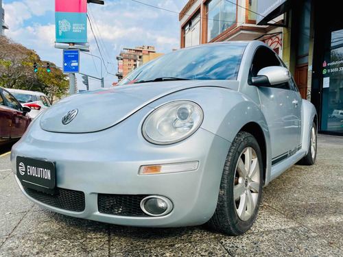 Imagen 2 de 17 de Volkswagen New Beetle Luxury