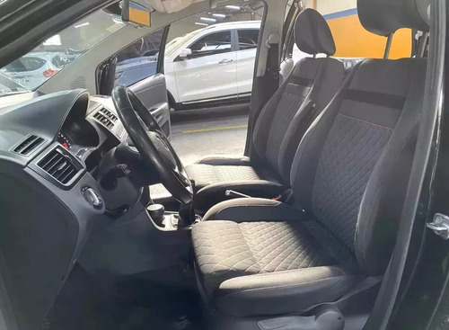 Volkswagen Suran 1.6 Highline