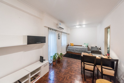 Imagen 1 de 22 de Mono Amb En Venta Colegiales Con Patio. Apto Prof