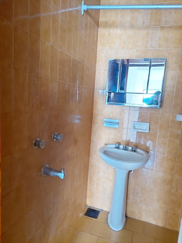 Imagen 13 de 16 de Venta Monoambiente Alberdi Sta Rosa Y Neuquen, Libre