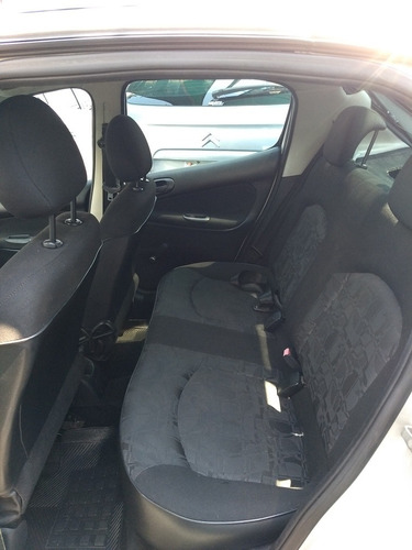 Imagem 5 de 6 de Peugeot 207 2010 1.4 Xr Sport Flex 5p