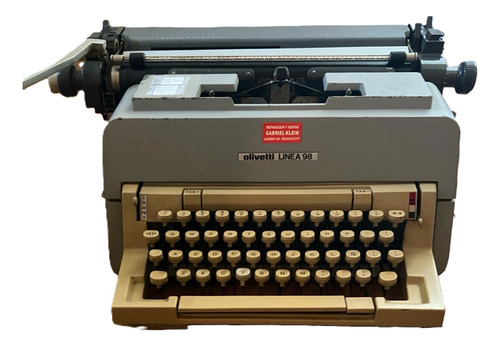 Máquina De Escribir Olivetti Línea 98, Silver