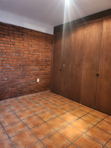 Casa En Venta Con Estilo Rustico En Piedra Lisa