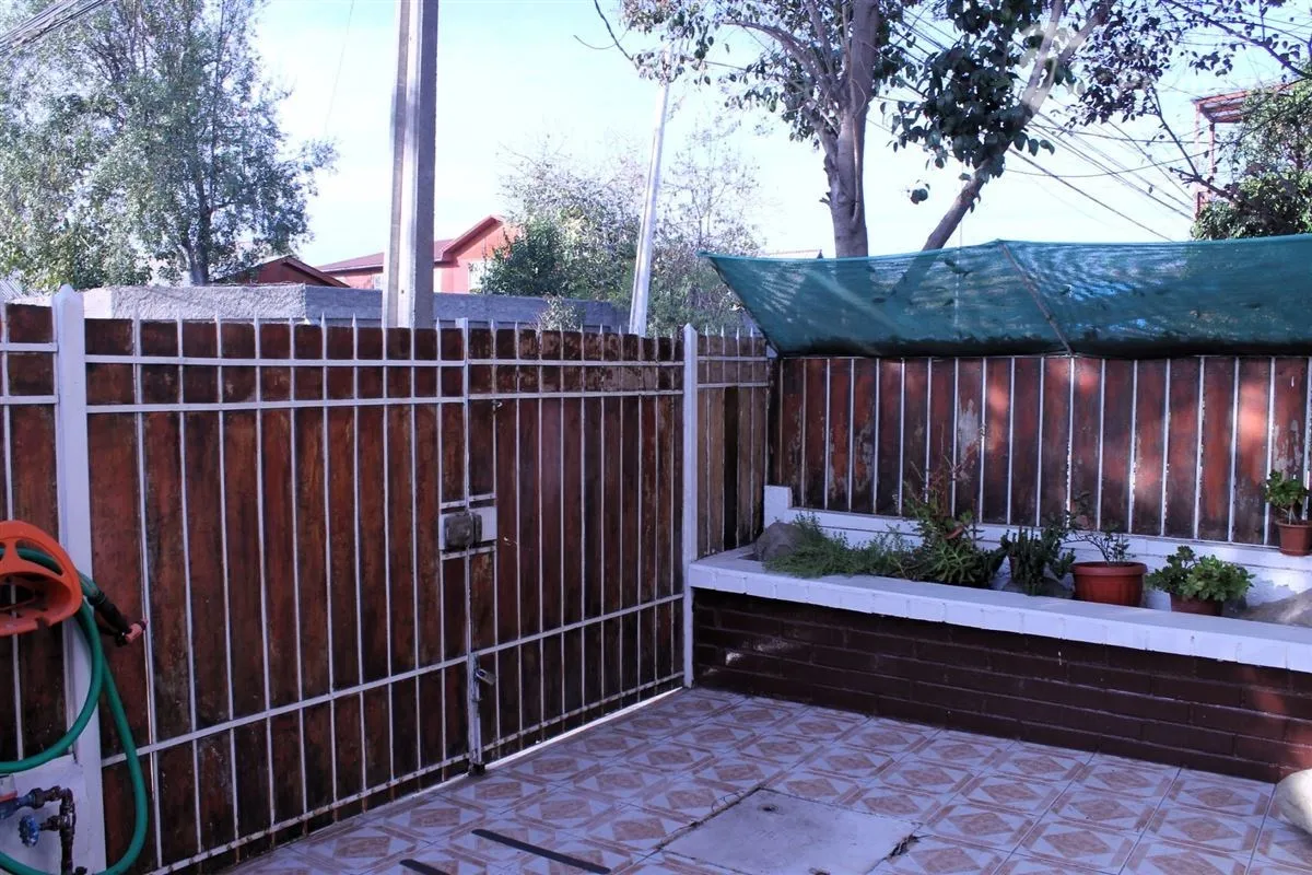 Imagen 5 de 25 de Casa En Venta En La Cisterna Av El Parrón Con 3d 1b 1e Patio