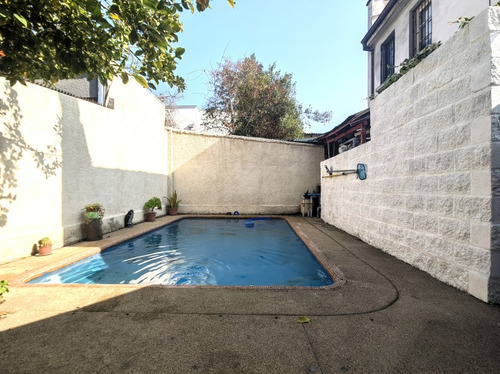 Venta Gran Casa 4d3b3e1b + Dormitorio Int 2d1b + Piscina