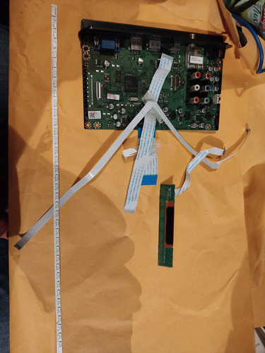Pantalla Philips Modelo 32pfl2507/f8 Para Piezas Por Pieza (Usado)