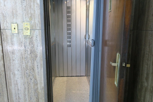 Juncal 2200 - Esquina - Cochera Opcional - Acepta Permuta