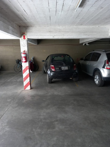 Cochera En Venta San Isidro