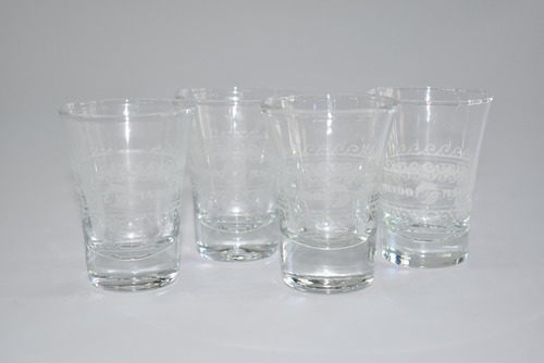 Set De 4 Vasos Tequileros (60 Cc) Mundo Marino Color Cristal,decorado