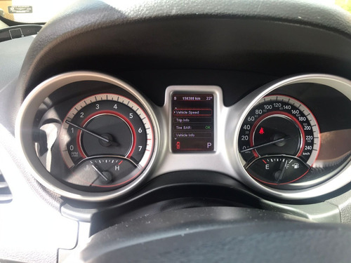 Imagen 4 de 8 de Dodge Journey