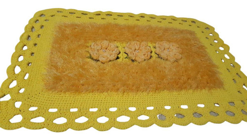 Tapete De Crochê Luxo Amarelo E Dourado Artesanal