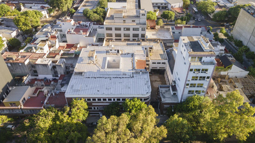 Edificio Comercial En Parque Patricios