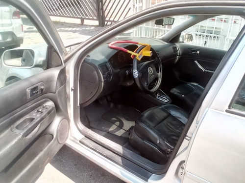 Imagem 4 de 12 de Vw Golf 2.o