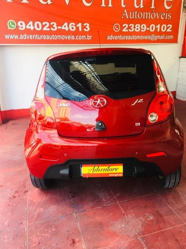 Imagem 8 de 10 de Jac J2 1.4 Ano 2014 Vermelho Gasolina Completo 4p