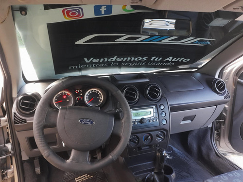 Ford Fiesta 1.6 One Ambiente Plus 98cv