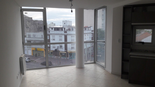 Imagen 8 de 30 de Departamento De 2 Ambientes A Estrenar Rawson E Independencia