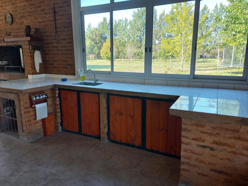 Excelente Casa Quinta A La Venta En Mercedes -apta Credito