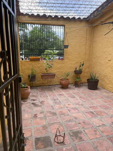 Imagen 3 de 13 de Se Vende Casa En Las Quintas Ii De Naguanagua Sd--822