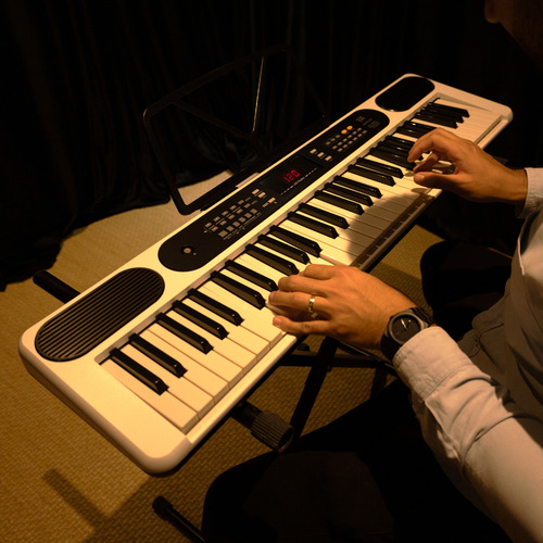 Teclado Musical 61 Teclas Az Keys Tone Branco C/fonte