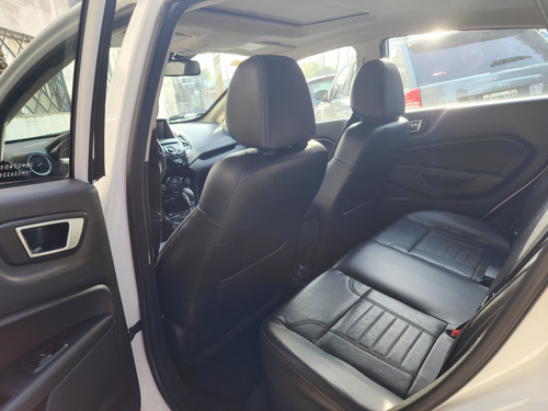 Ford Fiesta Kinetic 1.6 Titanium Powershift 120cv