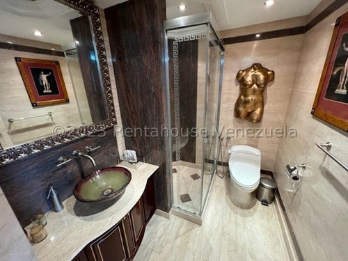Se Vende Oficina En Chuao Mls #24-7489