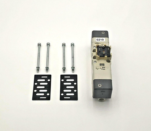 Smc Vq7-6-fpg-d-32 Solenoid Valve Vq76fpgd32 Vq7 New Ccs
