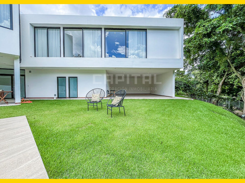 Hermosa Casa En Venta En Condominio Urubo Green