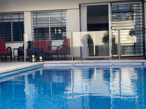Dueño Directo Vende - Dueño Directo Vende Ph Moderno 4 Ambientes Con Piscina Climatizada, Quincho, Galería Y Patio En Villa Pueyrredon